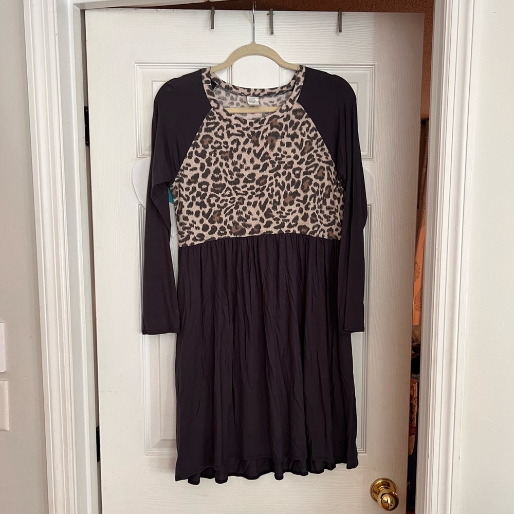 Grey long sleeve dress